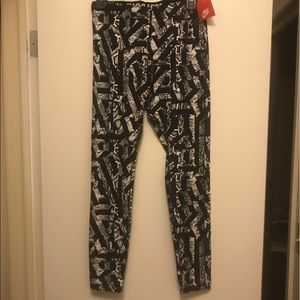 NWT Nike Leggings