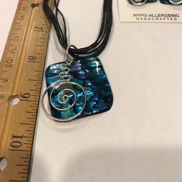 DelMundo Handcrafted Blue Necklace & Earrings Set - Picture 3 of 5