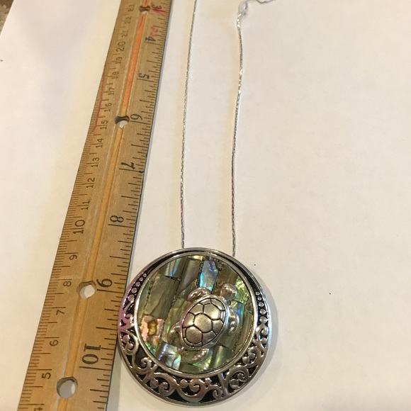 NWT DelMundo Handcrafted Turtle Necklace - Picture 2 of 4