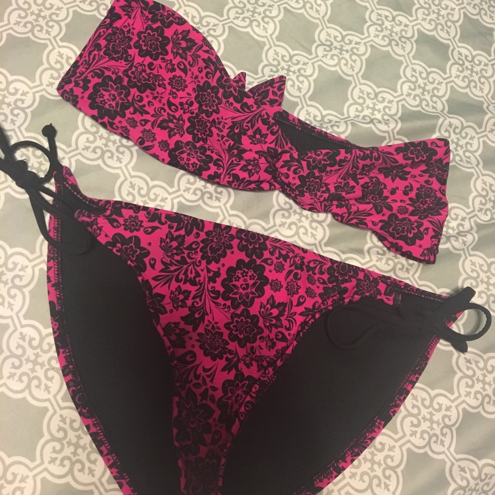 Hot pink and black staples bikini set