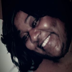 Meet your Posher, Cassandra