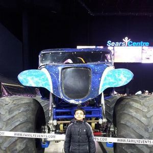 Meet your Posher, Akash