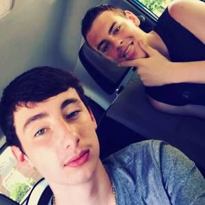 Meet your Posher, Kenneth