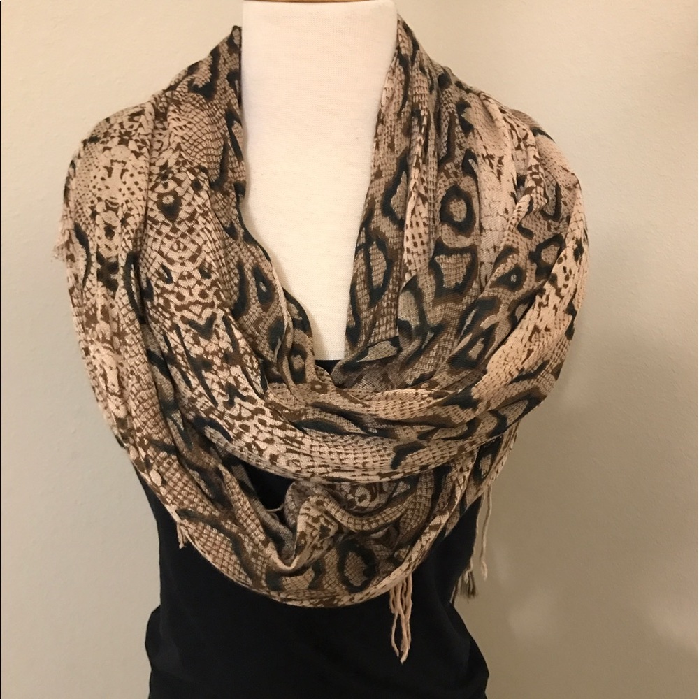 Scarves - Picture 2 of 5