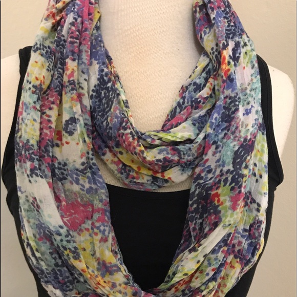 Scarves - Picture 4 of 5