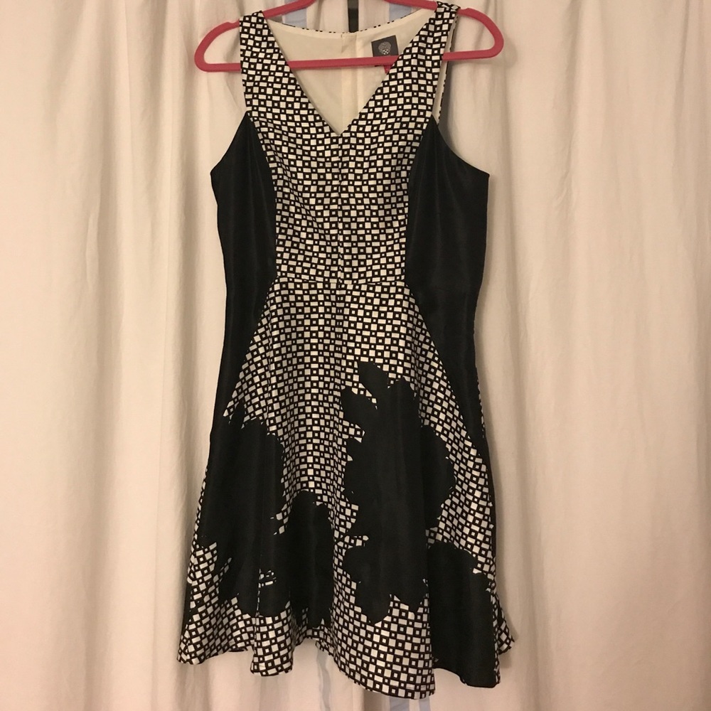 NWT Black & White Vince Camuto silk dress