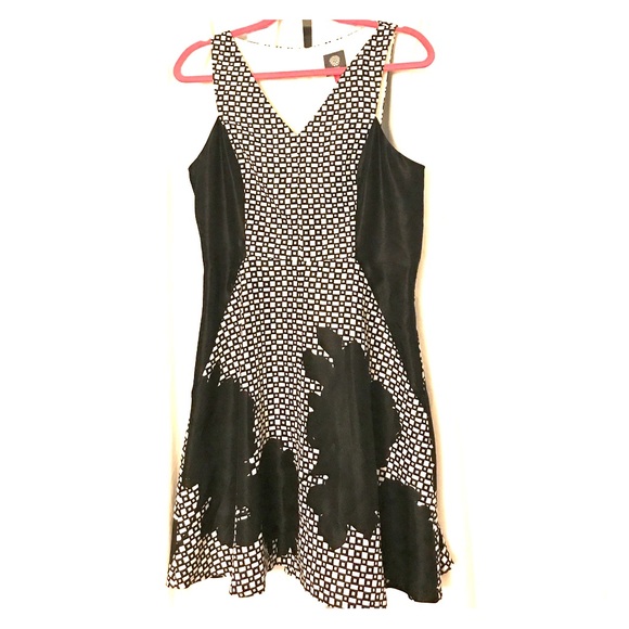 NWT Black & White Vince Camuto silk dress - Picture 2 of 7