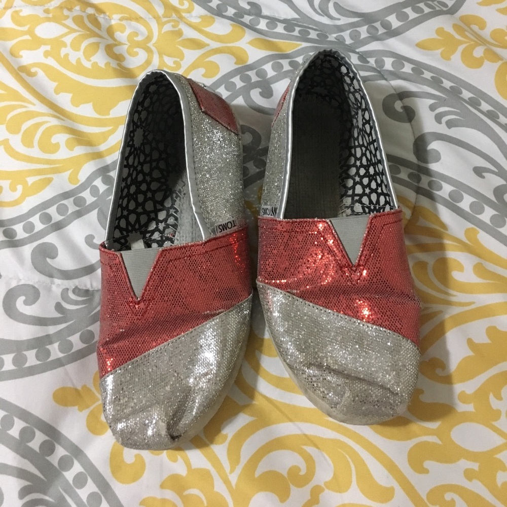 Toms (size 9)