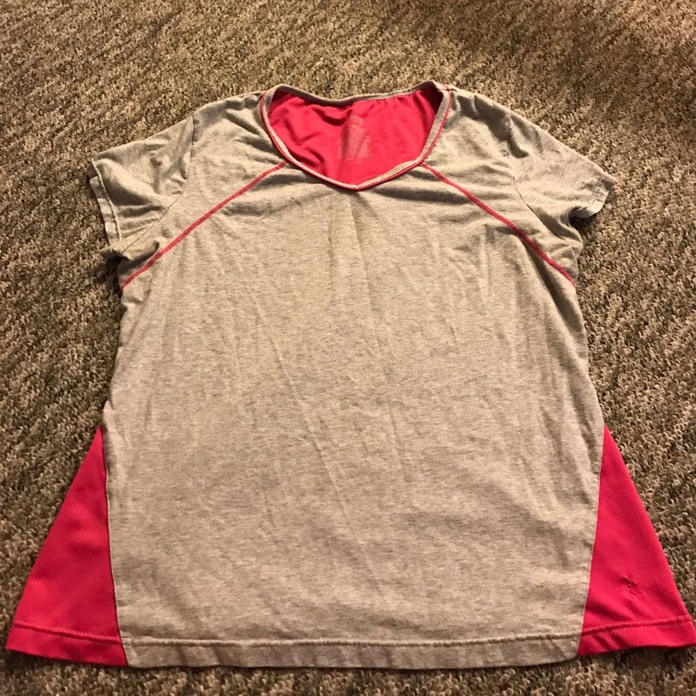 Athletic shirt