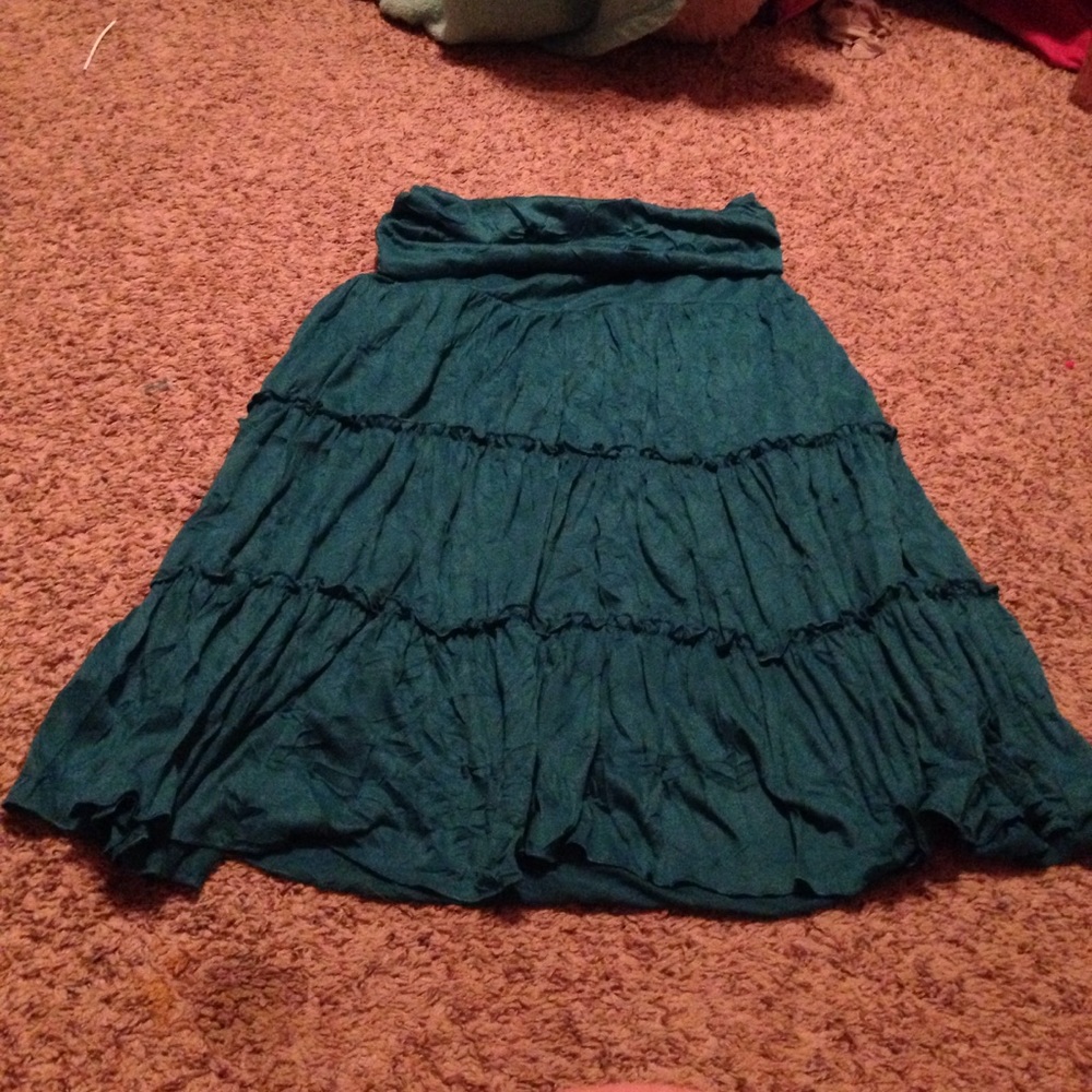 6 Degree knee length skirt