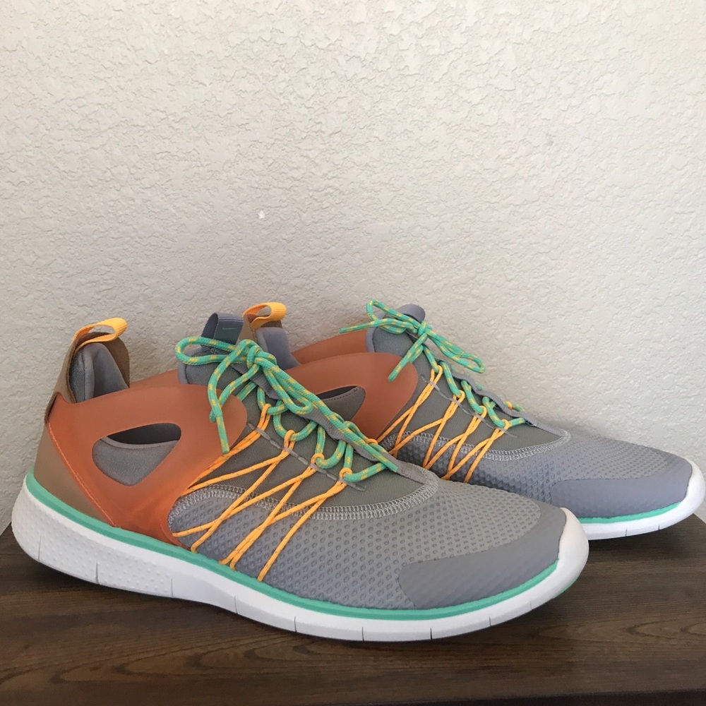 New Nike free virtuous women sneakers