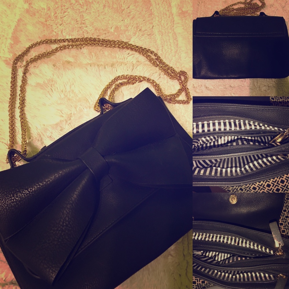 CHARMING CHARLIE purse