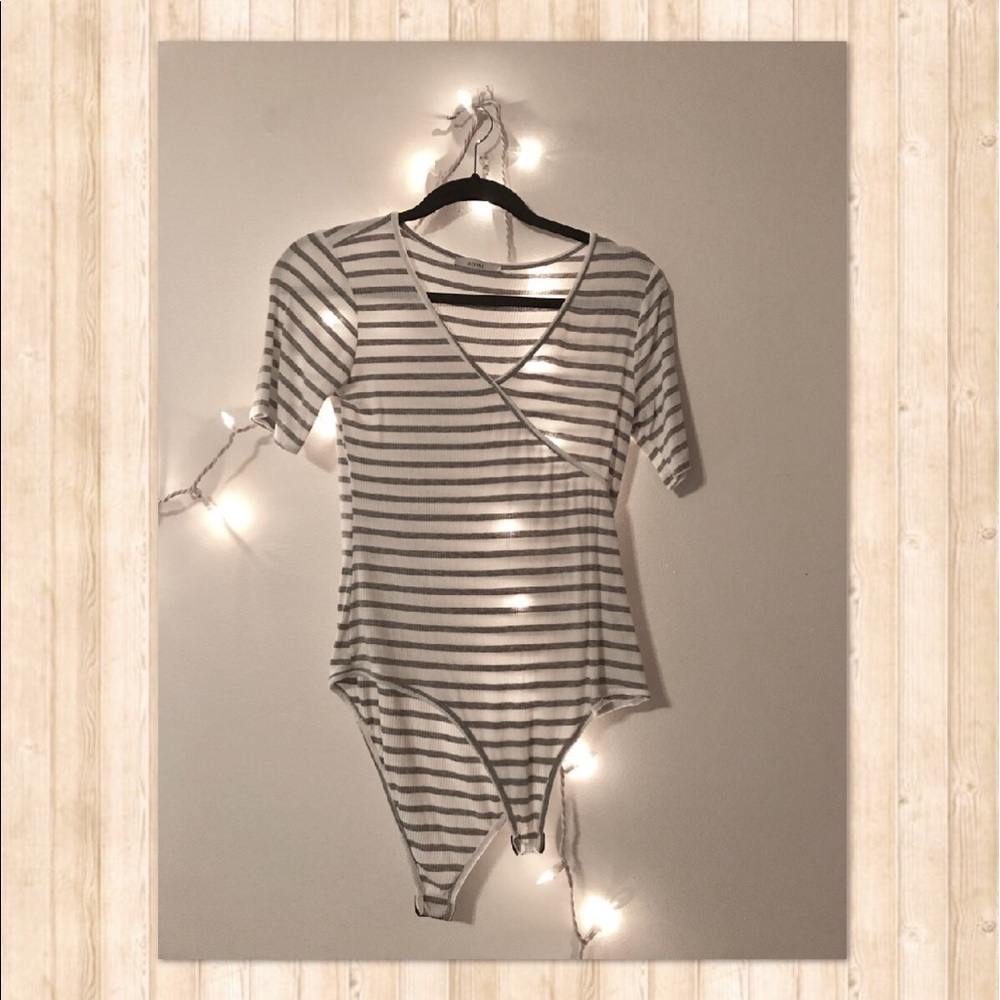 Light grey and cream bodysuit