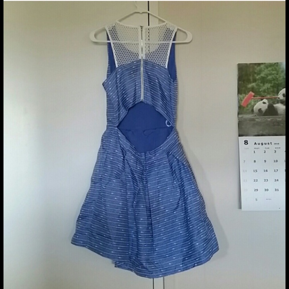 DONATED TO GOODWILL - Picture 2 of 4