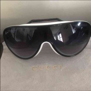 GUCCI sunglasses