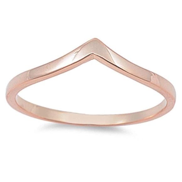 Pointed Chevron Stackable Sterling Silver Ring - Picture 2 of 4