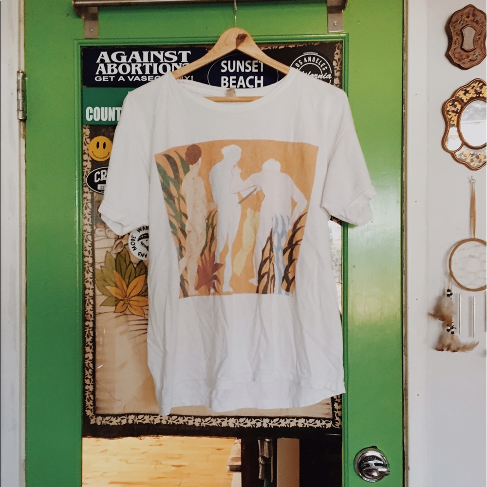 AA tee