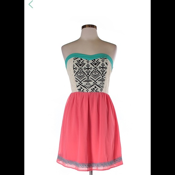 Flying Tomato Dresses & Skirts - Flying tomato casual dress. My favorite 👗.