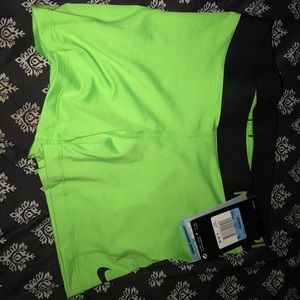 nike pro Hypercool Series Spandex.