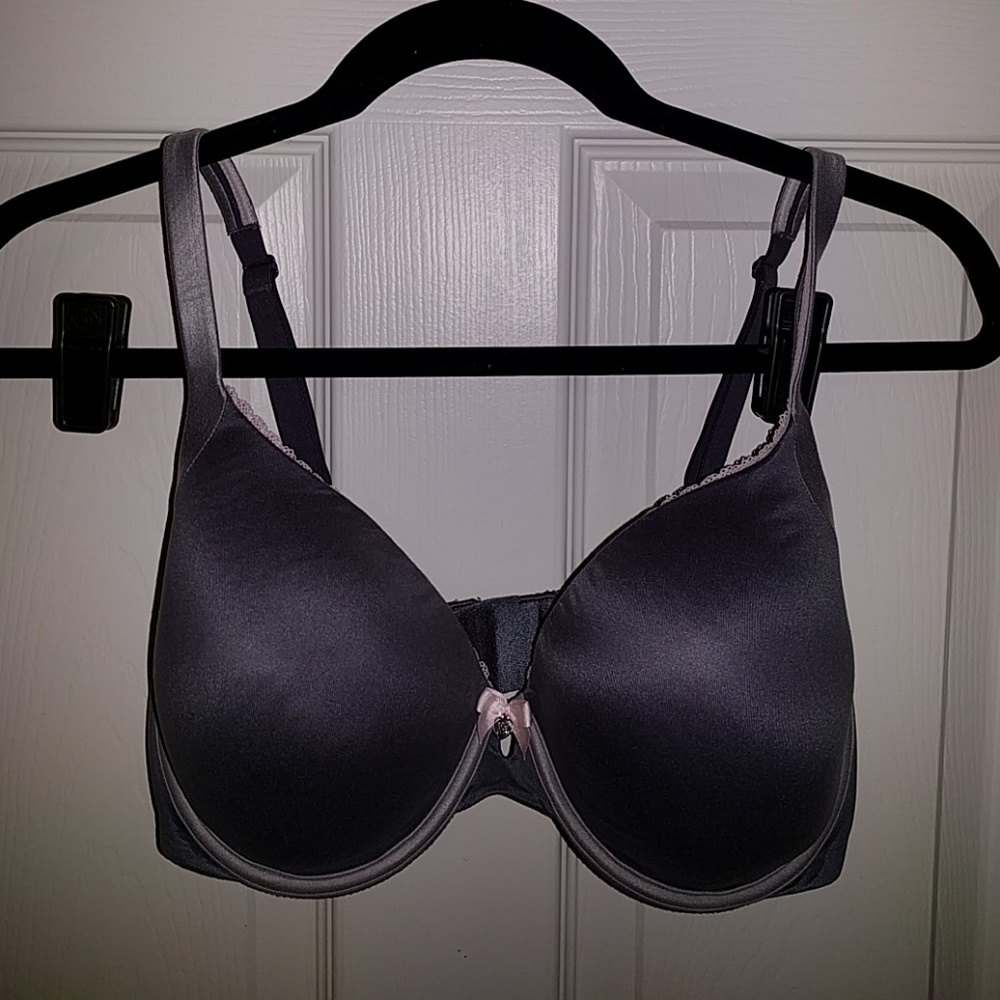 Body by Victoria's Secret Bra