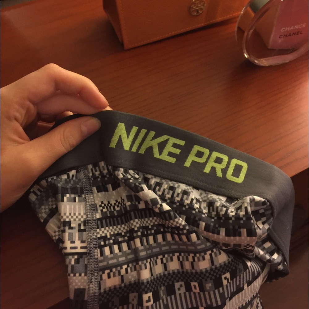 Nike pro leggings