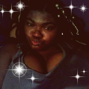 Meet your Posher, Monique