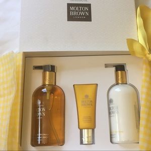 💥SALE💥Molton Brown Comice Pear & Wild Honey Hand