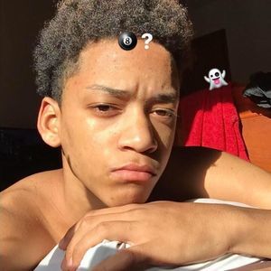 Meet your Posher, Luis miguel