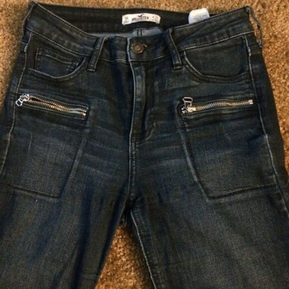 High waisted Hollister jeans - Picture 2 of 3