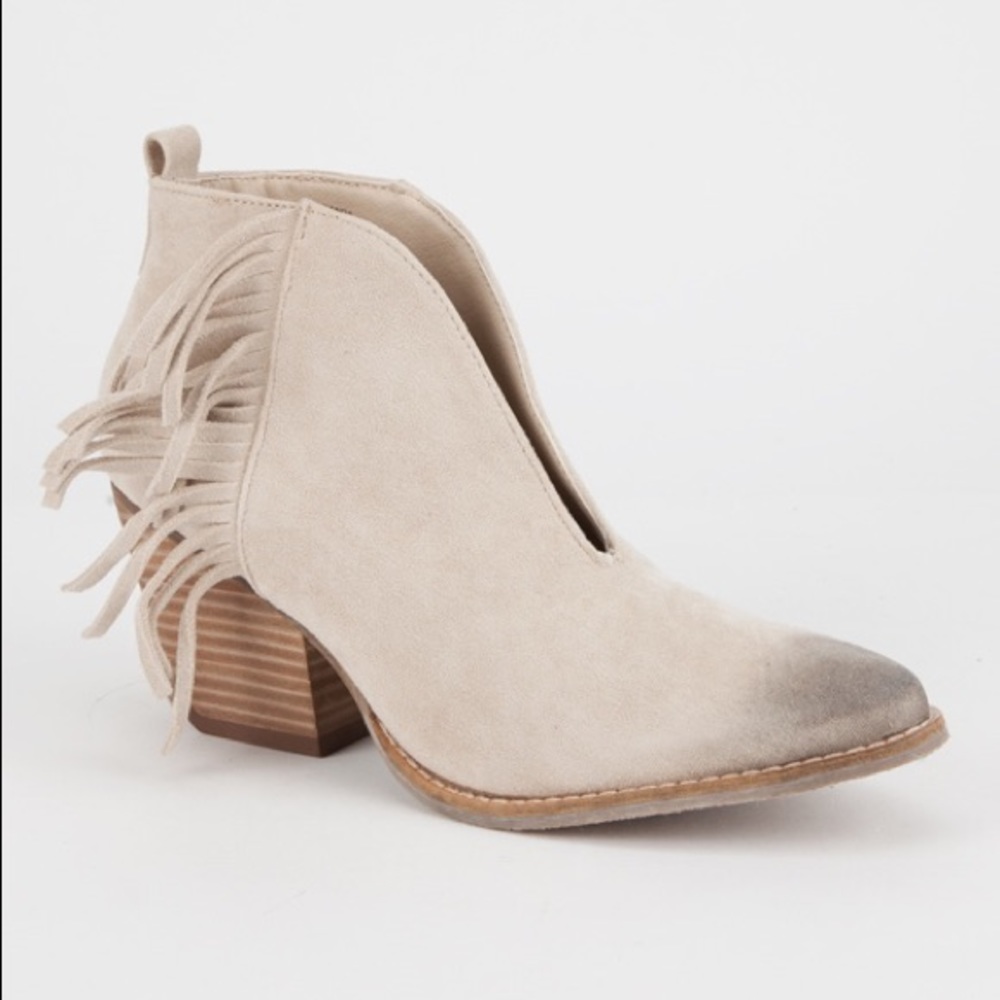 Distressed Cream Fringe V Cut Ankle Bootie - Picture 7 of 8