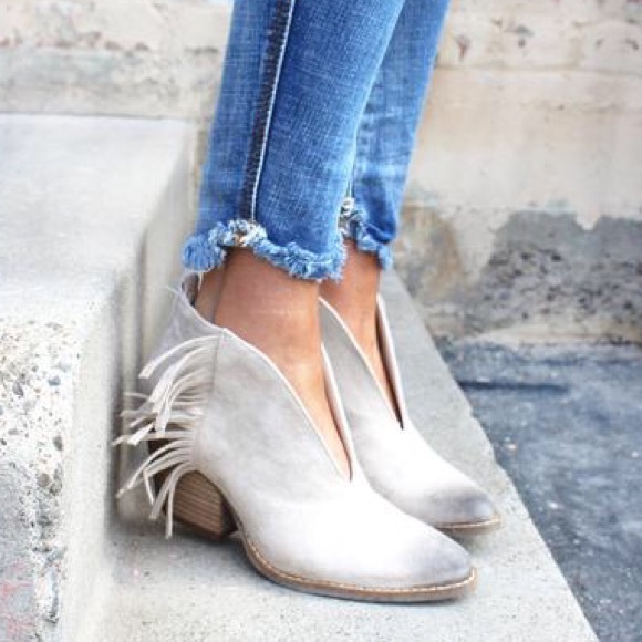 Distressed Cream Fringe V Cut Ankle Bootie - Picture 3 of 8