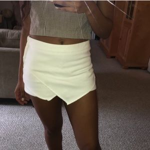 White mini skort