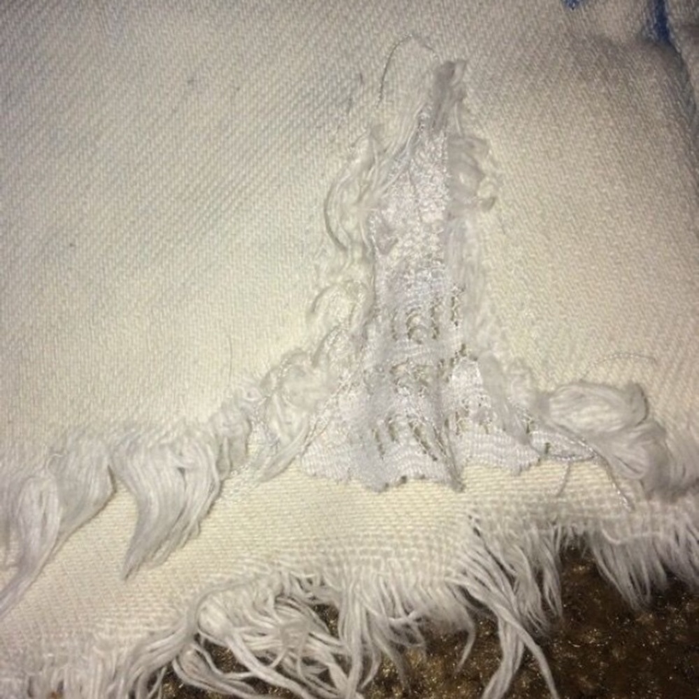 Hollister shorts - Picture 2 of 4