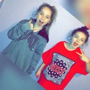 Meet your Posher, Violet