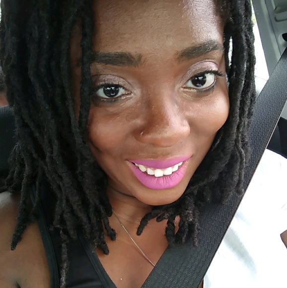 Meet your Posher, Rachel - Picture 1 of 1