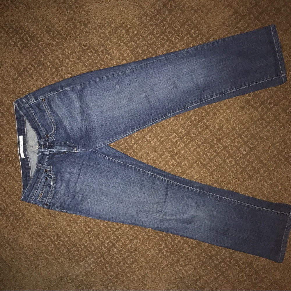 Medium washed jeans