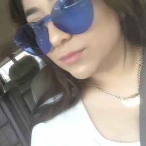 Meet your Posher, Eymmi