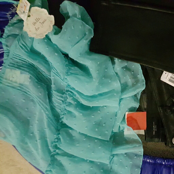 Brand new women top - Picture 2 of 5