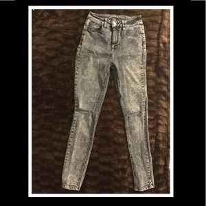 Grunge High-Waisted Forever 21 Jeans