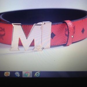 Meet your Posher, Akintola