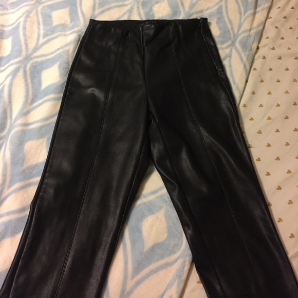 ZARA - Picture 2 of 3