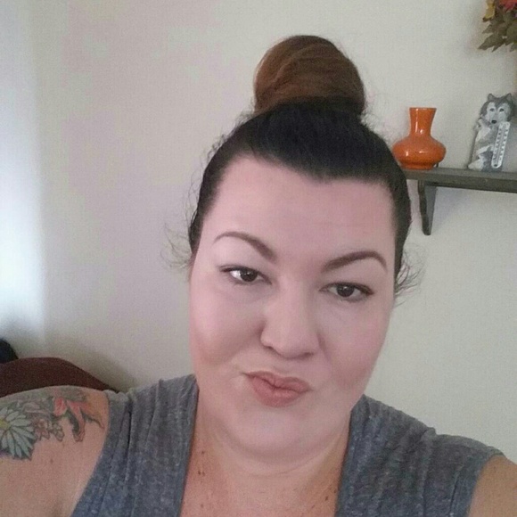 Meet your Posher, Rita - Picture 2 of 2