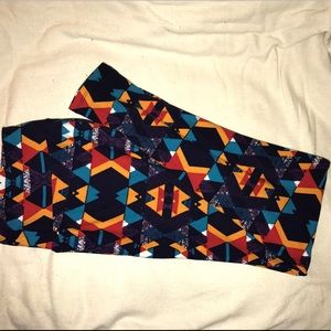 LuLaRoe Tall and Curvy Leggings