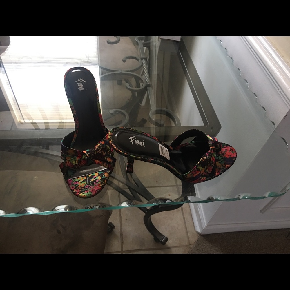 FIONI MULTI Colored SANDALS