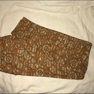LuLaRoe Tall and Curvy Leggings