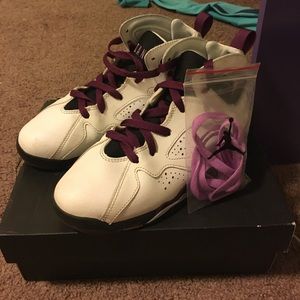 Size 2.5 Jordan 7's