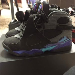 Aqua 8s