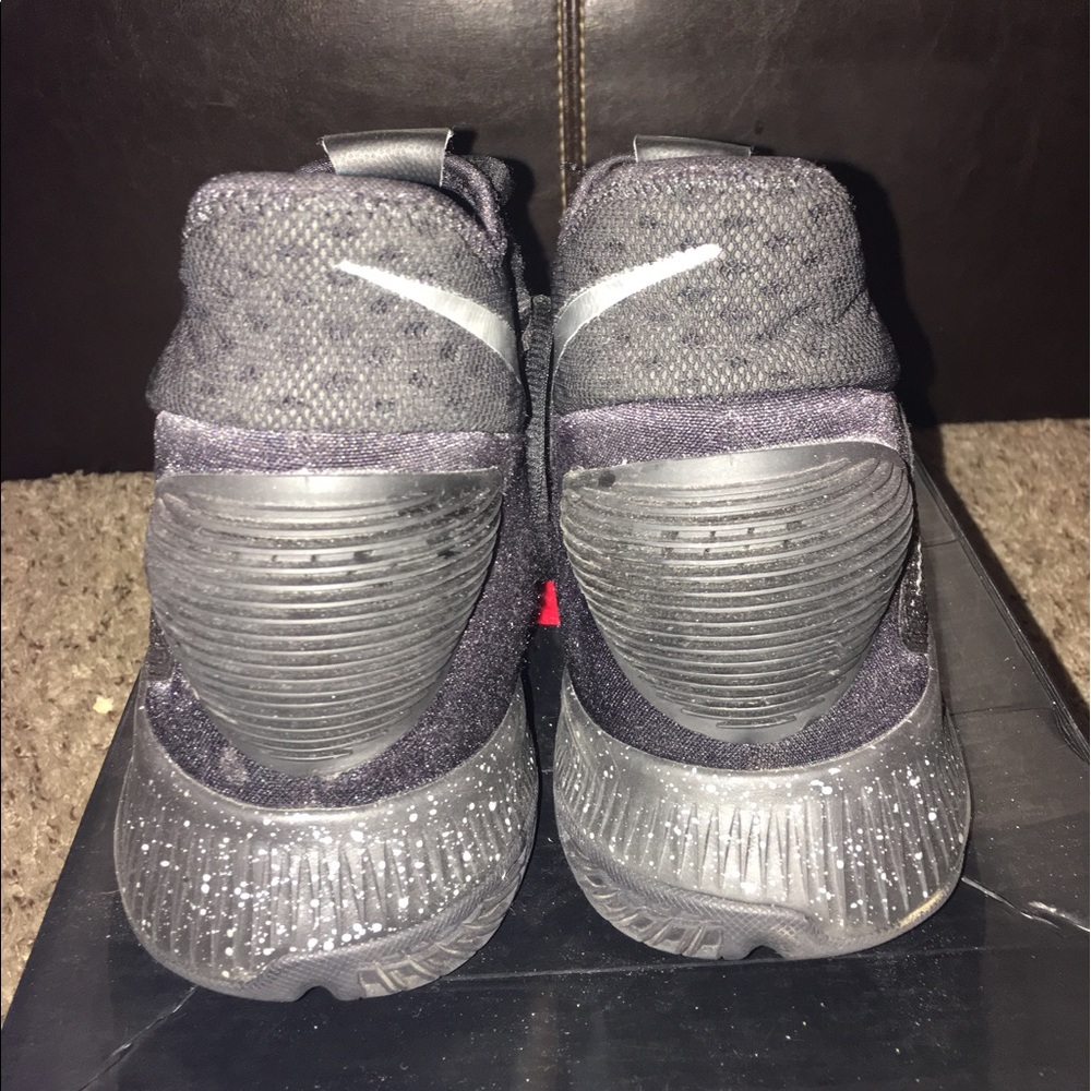 Nike HyperRev - Picture 3 of 4