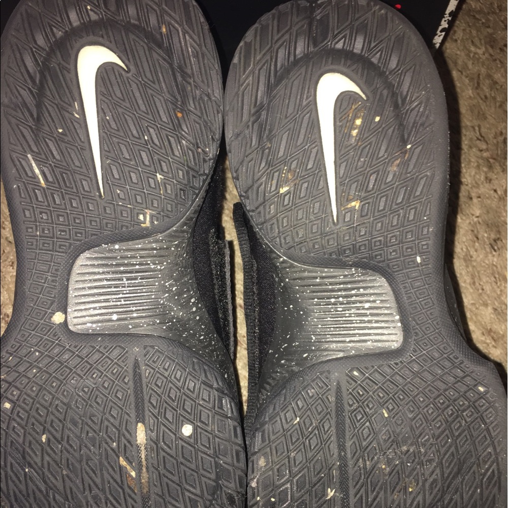 Nike HyperRev - Picture 4 of 4