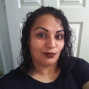 Meet your Posher, Deana